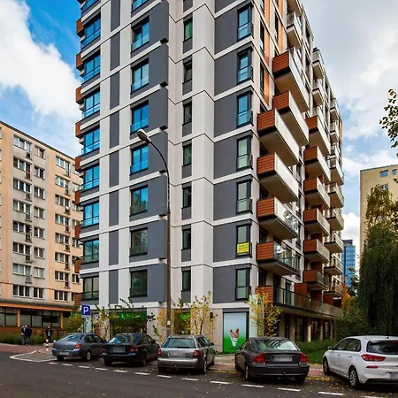 Sienna 65 Premium With Parking In By Renters Prestige * Warszawa