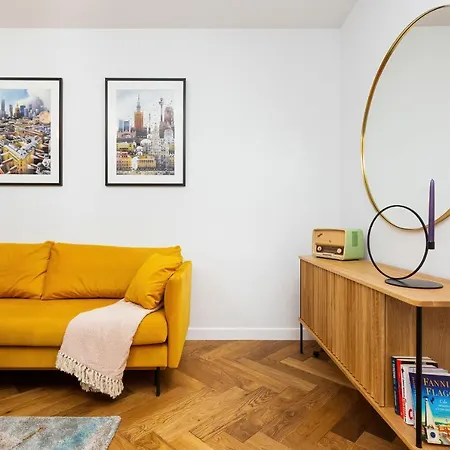 Sienna 65 Premium With Parking In By Renters Prestige *